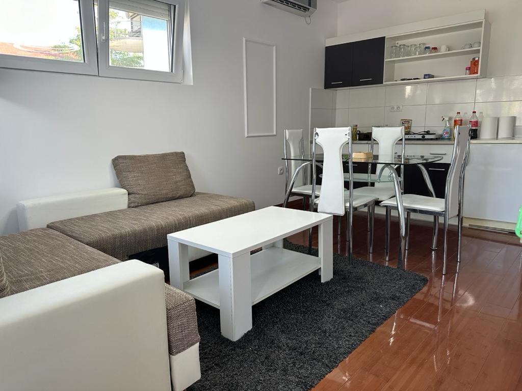 Apartman Aurora Veliko Gradiste Exterior photo